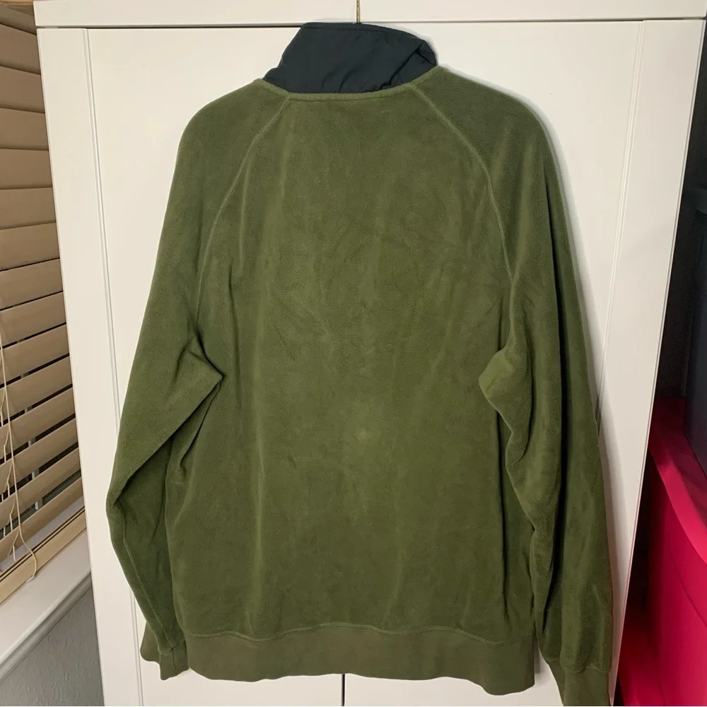 Men’s Nike Large Front Pocket Sweatshirt
